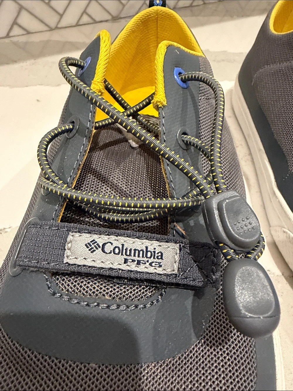 Columbia casual slip